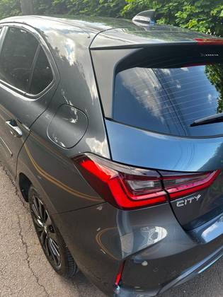 HONDA CITY 1.5 i-VTEC FLEX HATCH TOURING CVT HONDA CITY 1.5 i-VTEC FLEX HATCH TOURING CVT